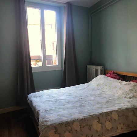 Charming One Bedroom Apartment In Brive Center Екстер'єр фото